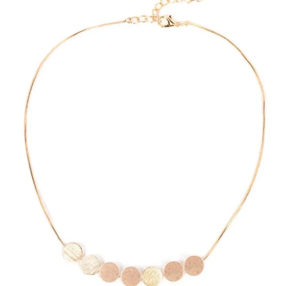 Paparazzi Jewelry Accessories - Slimmer Glimmer - Gold Necklace - Vintage